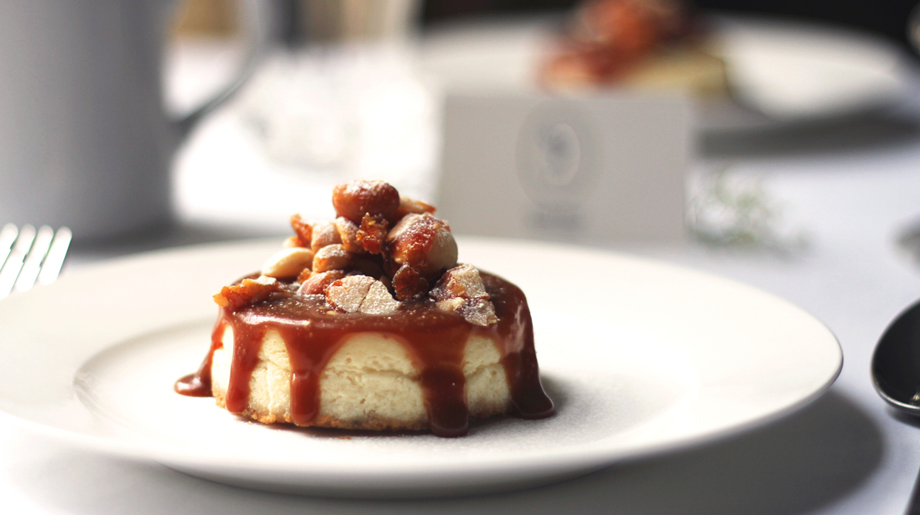 Vanilla cheesecake, salted caramel and macadamia praline